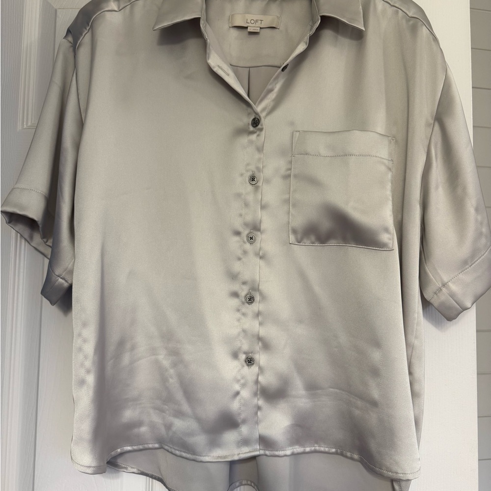 LOFT Gray Casual Button Down Shirt